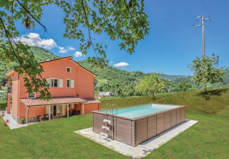 Apartment in Borgo Pace, Italy