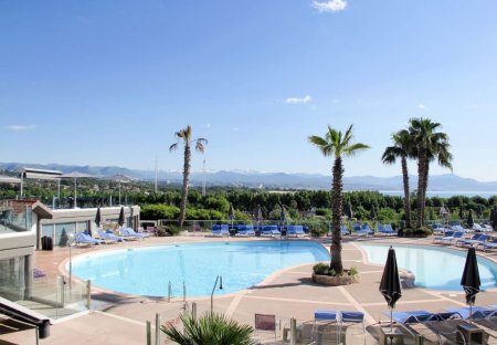 Apartment in Azurville-Val Claret, the South of France