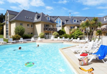 Apartment in Saint-Briac-sur-Mer, France