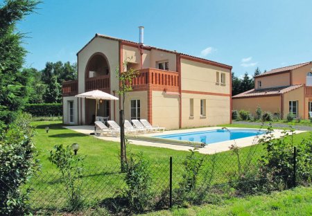 House in Pont-de-Larn, the South of France