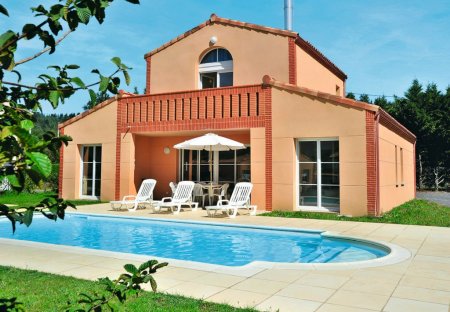 House in Pont-de-Larn, the South of France