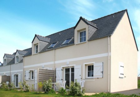 Apartment in Saint-Nic, France