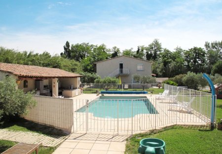 Apartment in Mallemort, the South of France
