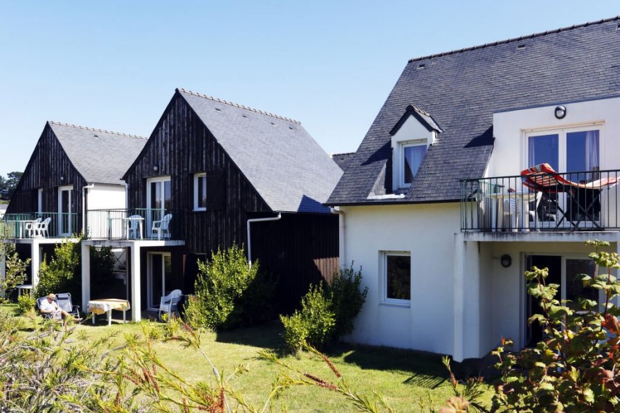 Owners abroad Les Roches (PLE400)