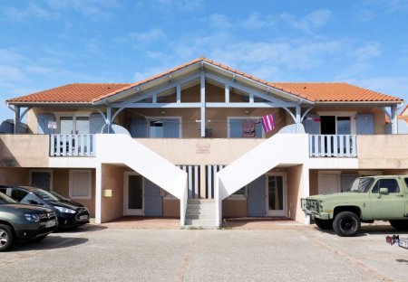 Apartment in La Plage-Bourg1, France
