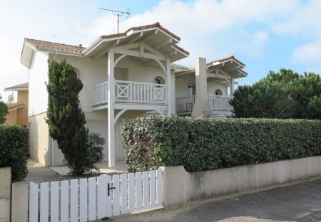 House in La Plage-Bourg1, France