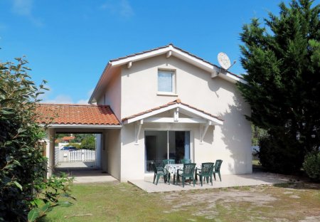 House in La Plage-Bourg1, France