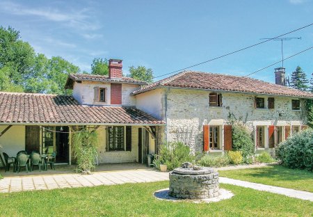 Villa in Ambernac, France