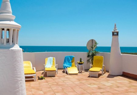 Villa in Meia Praia, Algarve