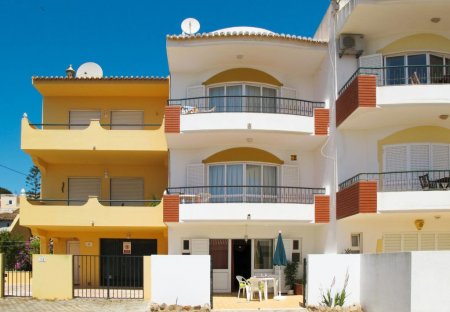 Apartment in Meia Praia, Algarve