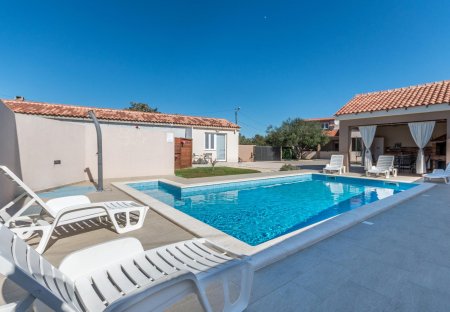 Villa in Galovac, Croatia