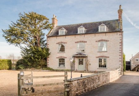 Cottage in Westbury-On-Severn, England
