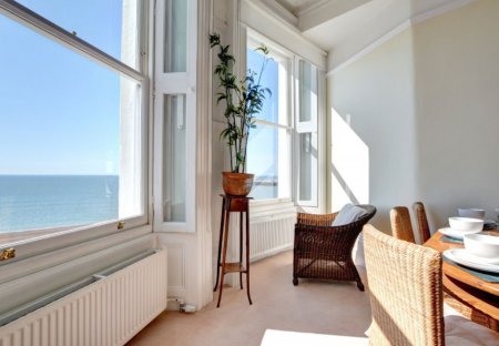 Apartment in Queen'S Park, England