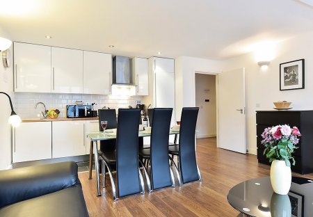 Apartment in Weavers, London