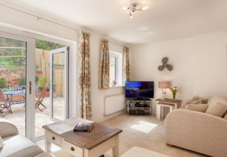 Cottage in Goodrington-With-Roselands, England