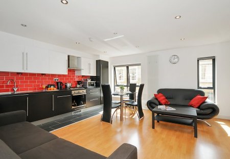 Apartment in Weavers, London
