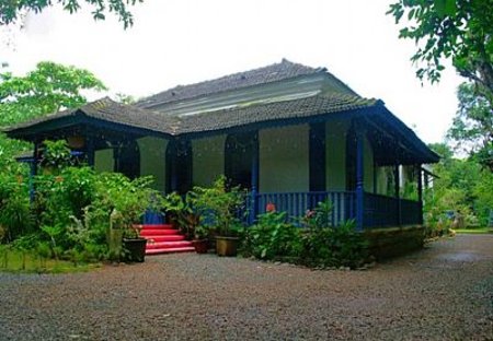 Villa in Calangute, India: Front view of the house