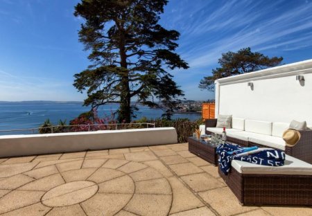 Apartment in Tormohun, England
