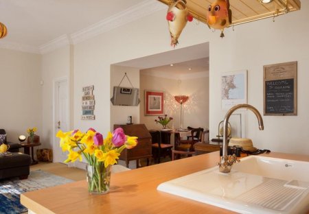 Apartment in Wellswood, England