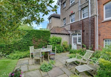 Apartment in Sandwich, England