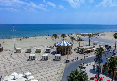 Apartment in Plage Centre, the South of France