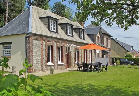 House in Sassetot-le-Mauconduit, France