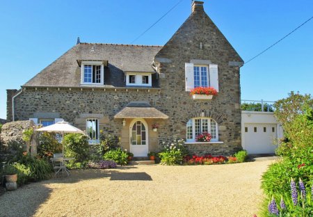 House in Cote Bleu, France