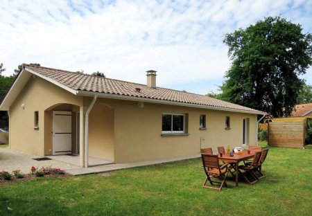 House in Soulac-sur-Mer, France