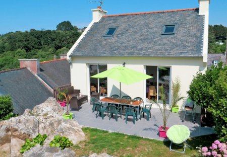 House in Saint-Michel-en-Grève, France