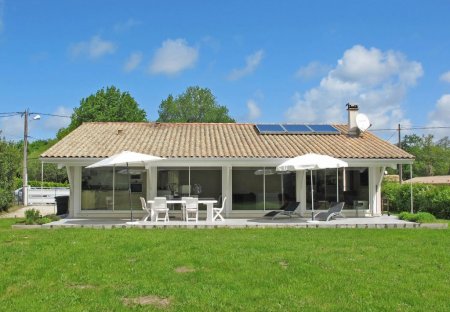 House in Grayan-et-l'Hôpital, France