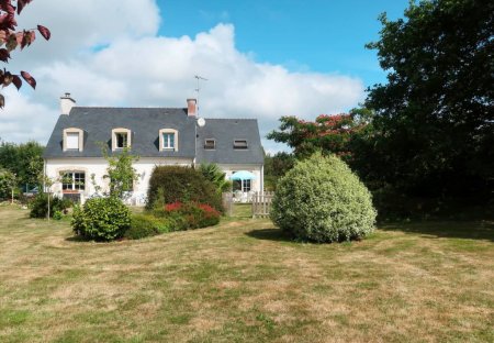 House in Combrit, France