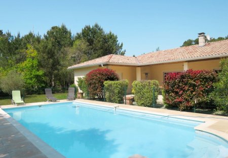 House in Grayan-et-l'Hôpital, France