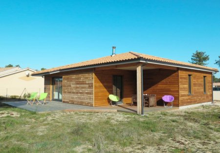 House in Vendays-Montalivet, France
