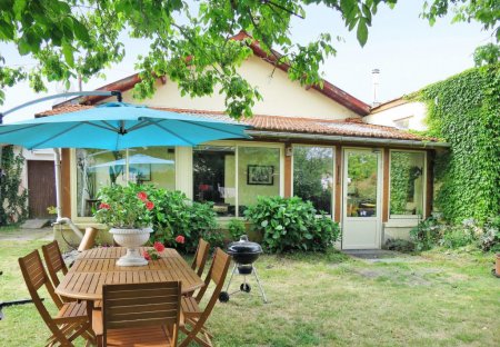 House in Hourtin, France
