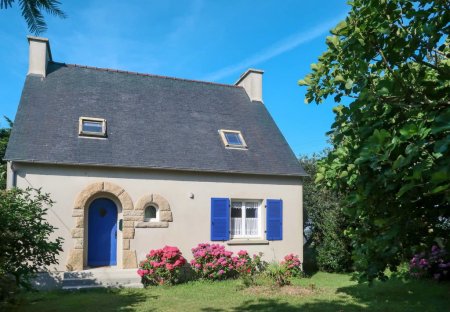 House in Telgruc-sur-Mer, France