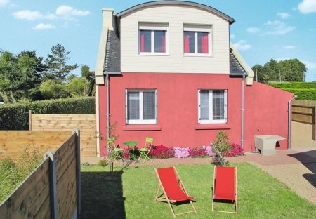 House in Plounéour-Brignogan-Plages, France