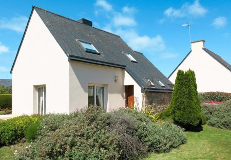House in Trégastel, France