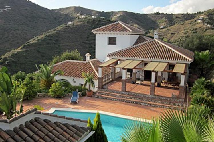 Finca to rent in Cómpeta, Spain with private pool 26698