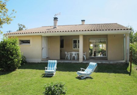 House in Soulac-sur-Mer, France
