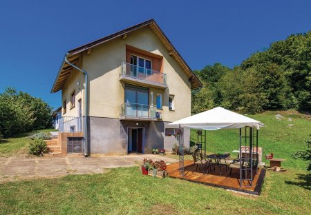 Villa in Donje Mrzlo Polje Mrežničko, Croatia