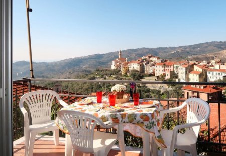 Apartment in Civezza, Italy