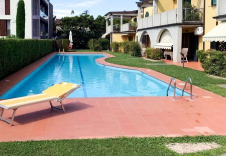 Apartment in Bardolino, Italy