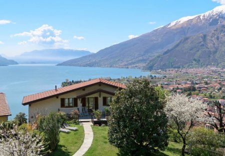 Apartment in Gravedona-San Gregorio, Italy