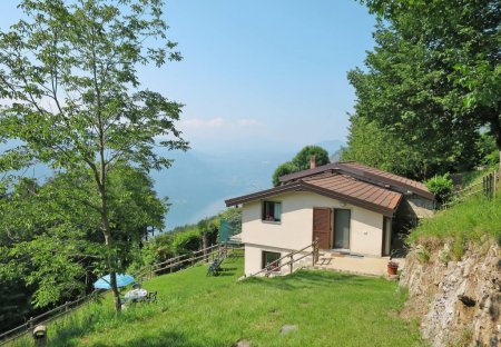Villa in Corrido, Italy