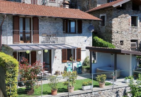 Villa in Gravedona-San Gregorio, Italy