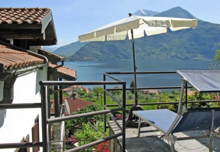 Apartment in Calozzo, Italy
