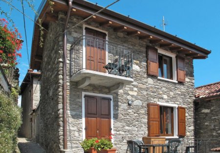 Villa in Calozzo, Italy