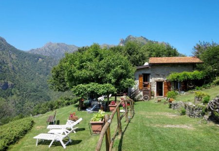 Villa in Corrido, Italy