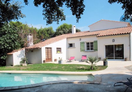 House in Eyragues, the South of France