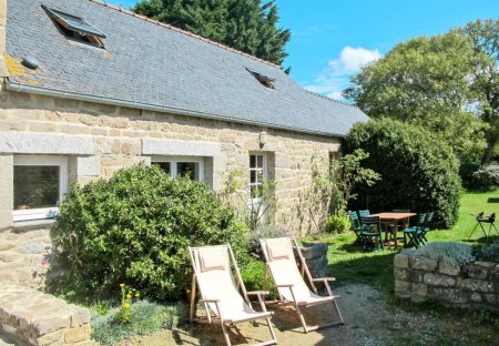 House in Plounévez-Lochrist, France